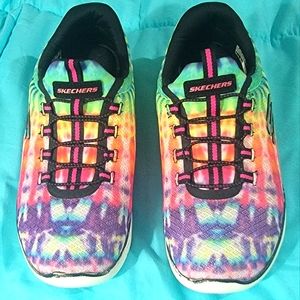 Skechers size 8 Tie Dye Rainbow